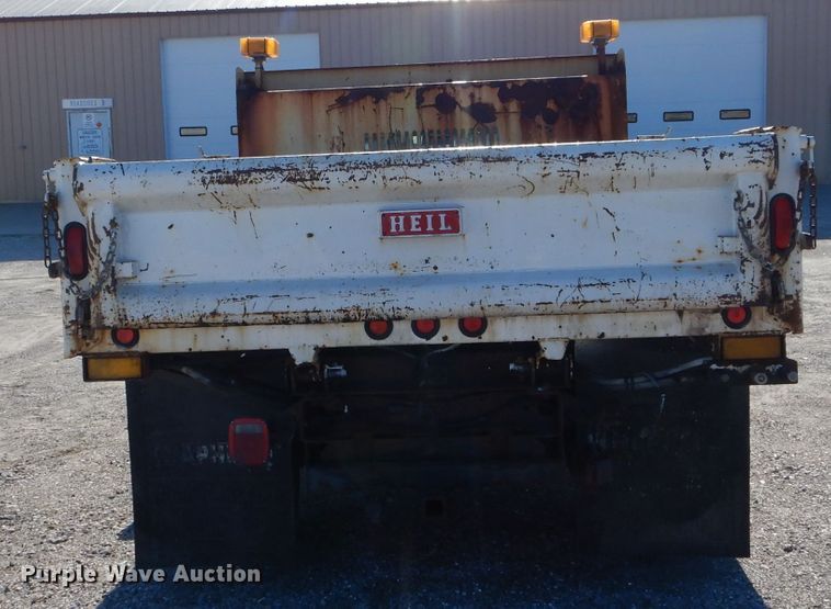 image for item DH6921 2005 Ford F350 Super Duty XL dump bed pickup truck