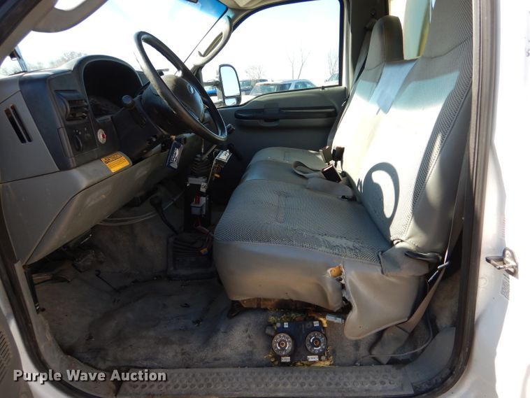 image for item DH6921 2005 Ford F350 Super Duty XL dump bed pickup truck