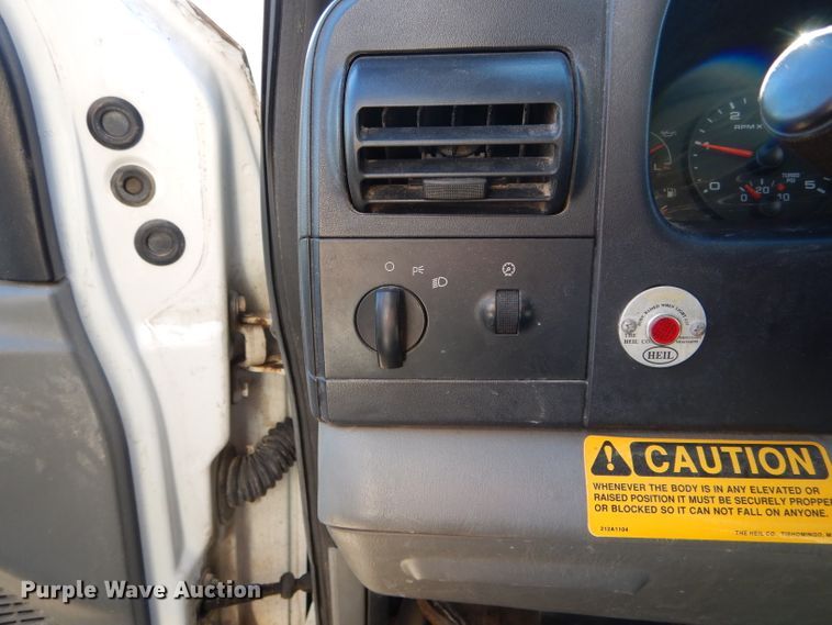 image for item DH6921 2005 Ford F350 Super Duty XL dump bed pickup truck