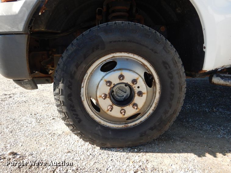 image for item DH6921 2005 Ford F350 Super Duty XL dump bed pickup truck