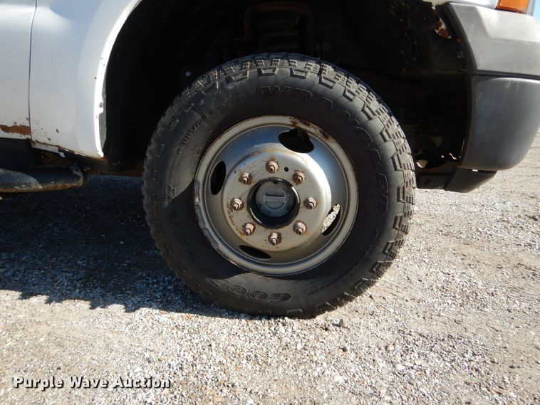 image for item DH6921 2005 Ford F350 Super Duty XL dump bed pickup truck