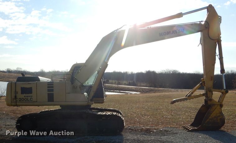 image for item DH6945 1998 Komatsu PC200LC-6 excavator