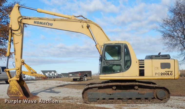 image for item DH6945 1998 Komatsu PC200LC-6 excavator