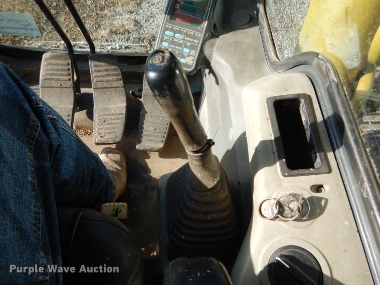 image for item DH6945 1998 Komatsu PC200LC-6 excavator