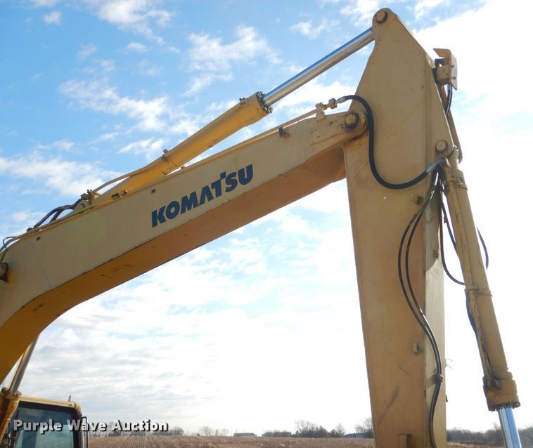 image for item DH6945 1998 Komatsu PC200LC-6 excavator