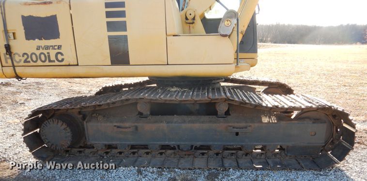 image for item DH6945 1998 Komatsu PC200LC-6 excavator