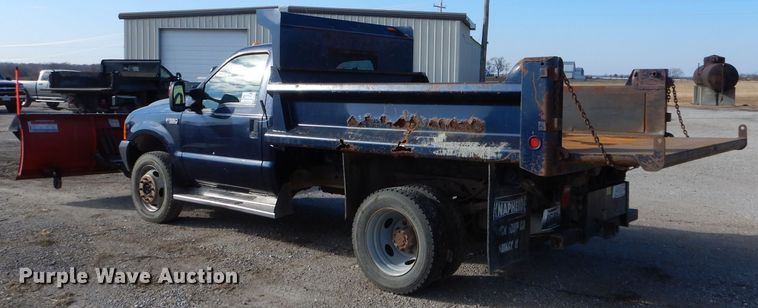 image for item DH6947 2001 Ford F550 Super Duty XL dump truck