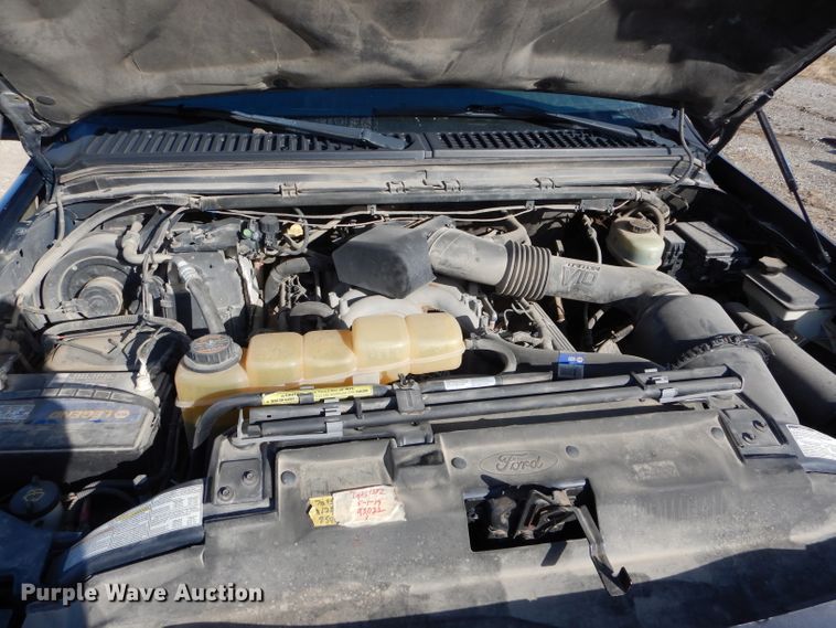 image for item DH6947 2001 Ford F550 Super Duty XL dump truck