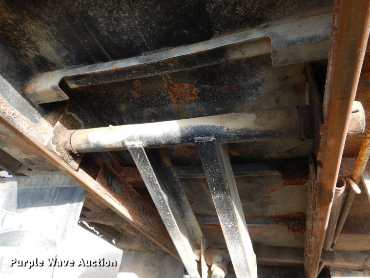 image for item DH6947 2001 Ford F550 Super Duty XL dump truck