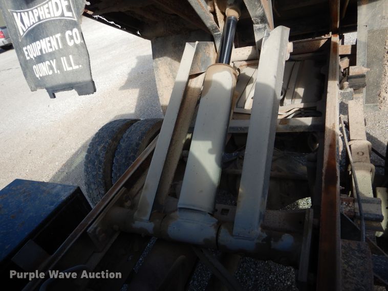 image for item DH6947 2001 Ford F550 Super Duty XL dump truck