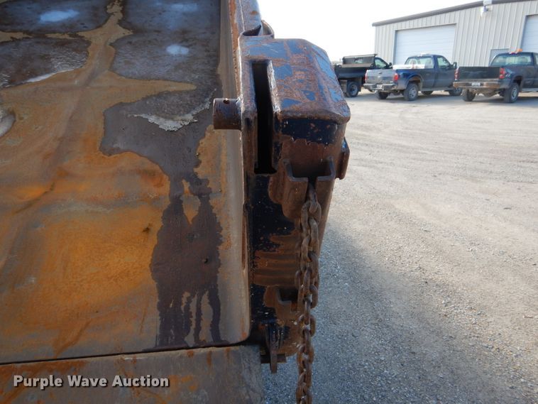 image for item DH6947 2001 Ford F550 Super Duty XL dump truck