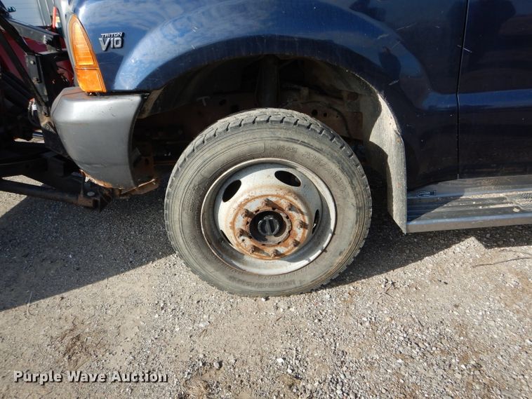 image for item DH6947 2001 Ford F550 Super Duty XL dump truck