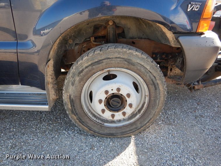 image for item DH6947 2001 Ford F550 Super Duty XL dump truck