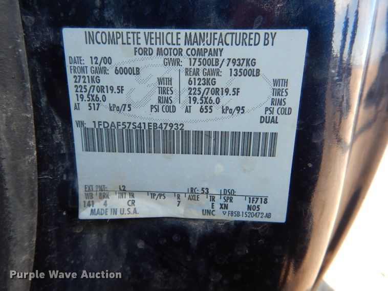 image for item DH6947 2001 Ford F550 Super Duty XL dump truck