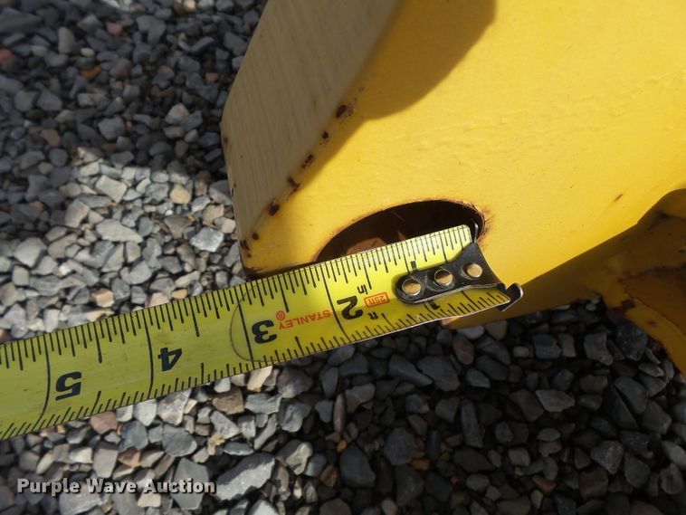 image for item DH7812 John Deere loader forks