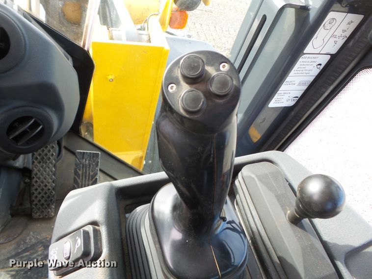 image for item DH7813 2014 John Deere 644K wheel loader