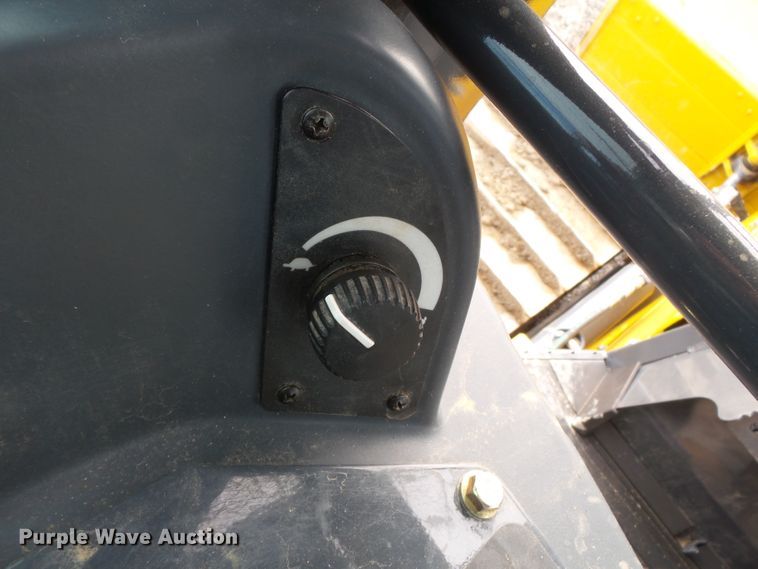 image for item DH7814 2014 John Deere 650K LGP dozer