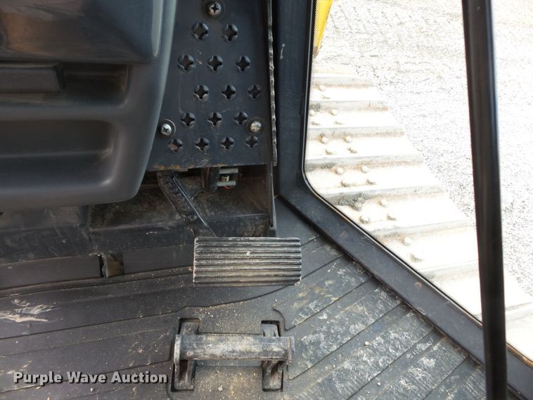 image for item DH7814 2014 John Deere 650K LGP dozer