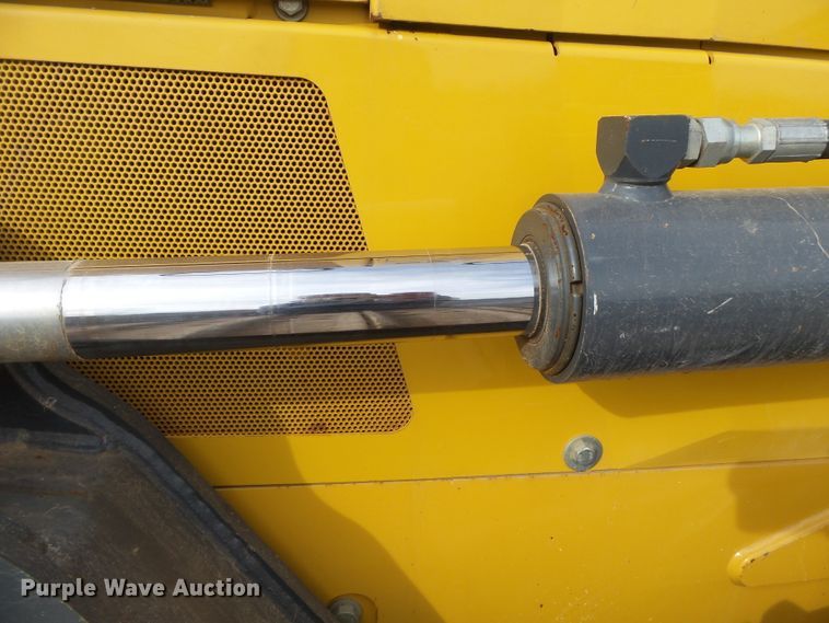 image for item DH7815 2013 John Deere 750K LGP dozer