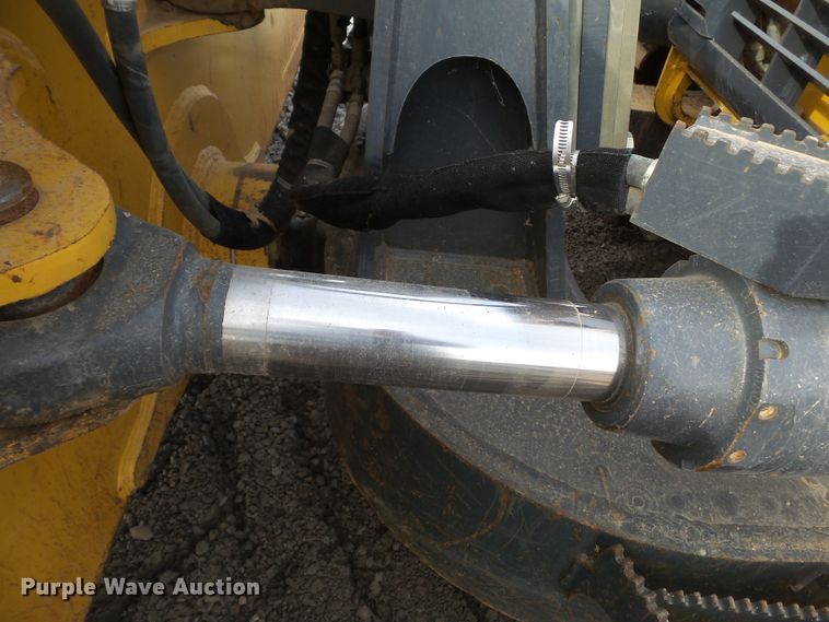 image for item DH7815 2013 John Deere 750K LGP dozer