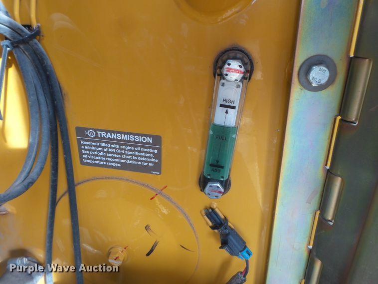 image for item DH7815 2013 John Deere 750K LGP dozer