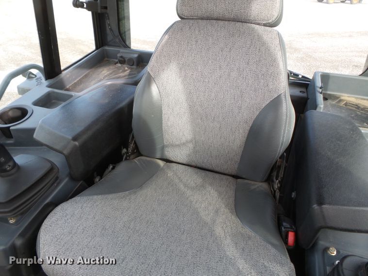 image for item DH7815 2013 John Deere 750K LGP dozer