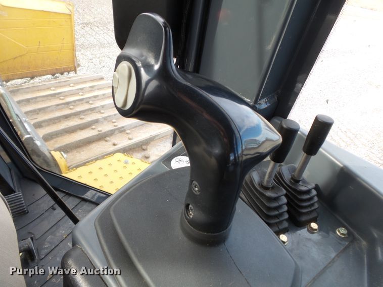 image for item DH7815 2013 John Deere 750K LGP dozer