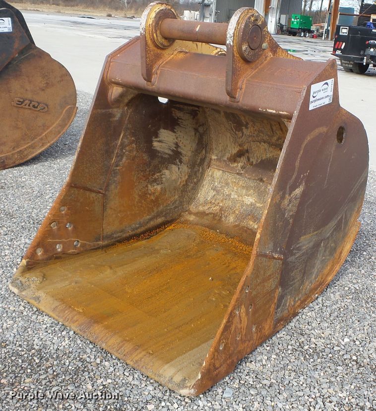 image for item DH7816 John Deere EX-270-48 excavator bucket