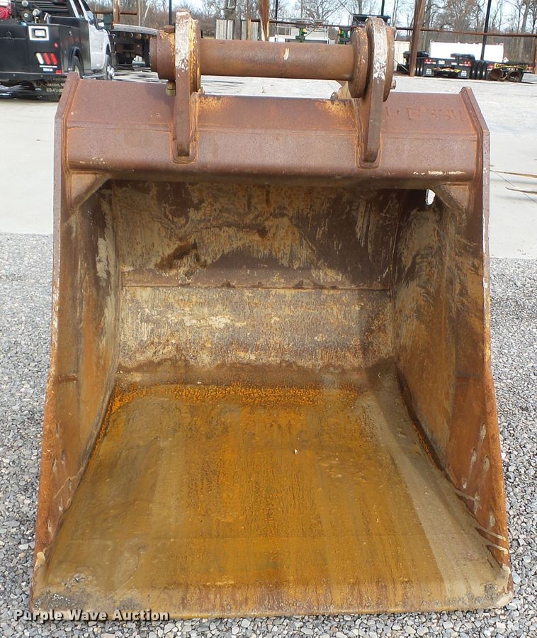 image for item DH7816 John Deere EX-270-48 excavator bucket