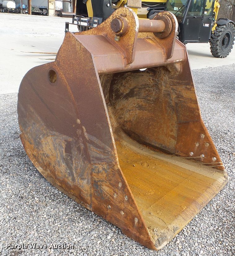 image for item DH7816 John Deere EX-270-48 excavator bucket