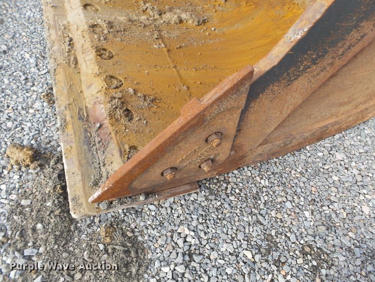 image for item DH7817 Esco 54"W excavator bucket