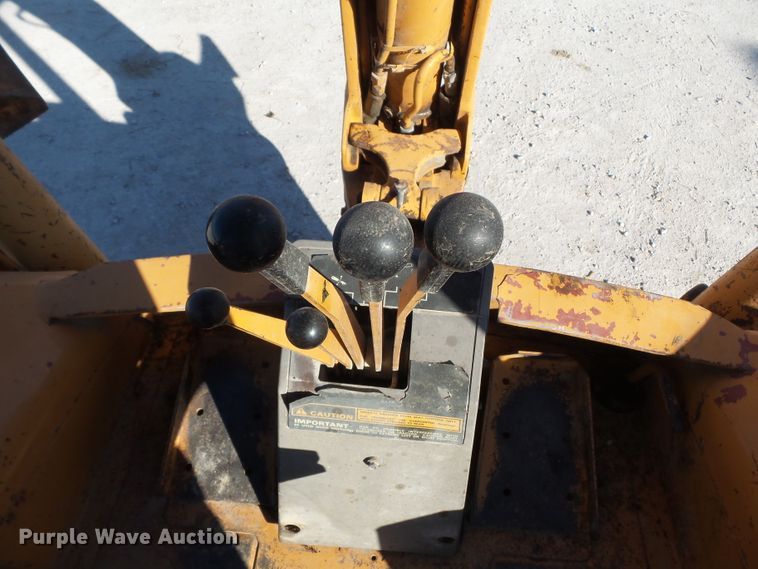 image for item DH7822 1988 Case 580K backhoe