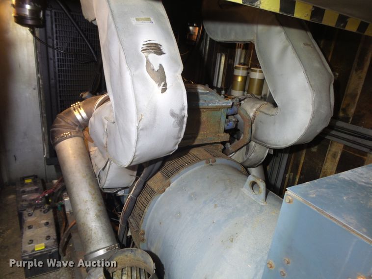 image for item DH7825 2000 E&C 8V2000572RSL4027 generator