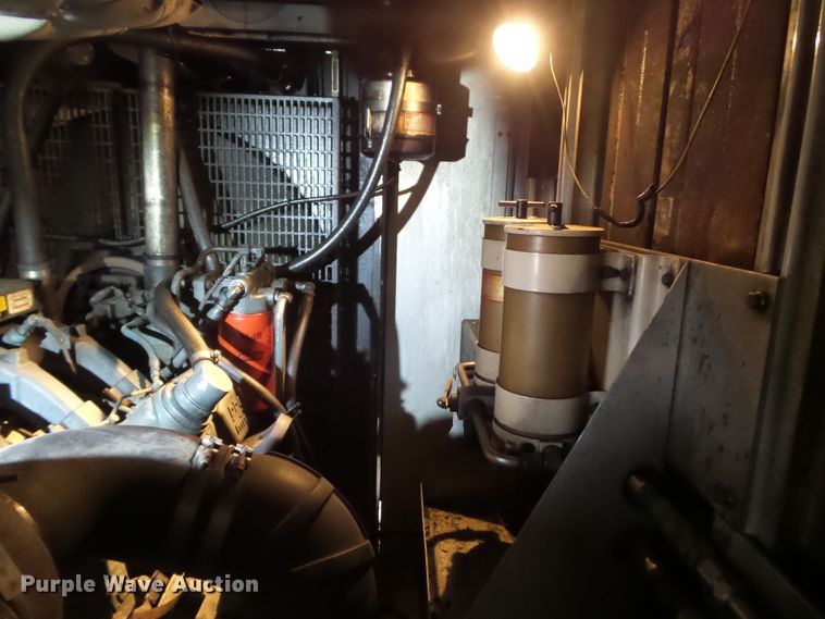 image for item DH7825 2000 E&C 8V2000572RSL4027 generator