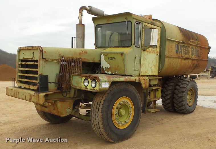 image for item DH7826 Euclid 207FD water wagon