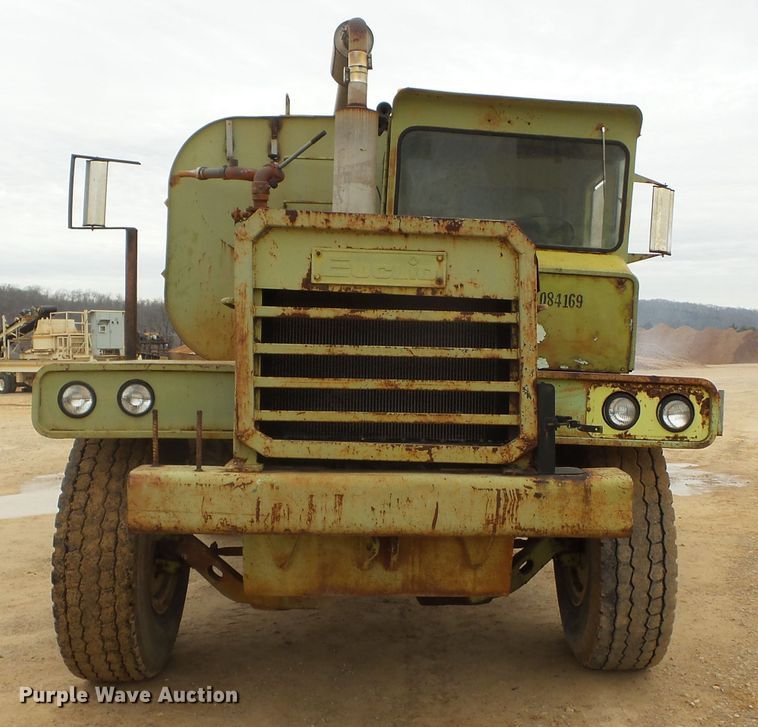 image for item DH7826 Euclid 207FD water wagon