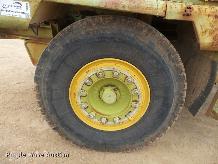 image for item DH7826 Euclid 207FD water wagon