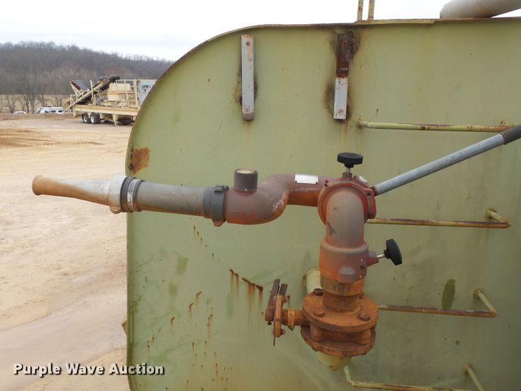 image for item DH7826 Euclid 207FD water wagon