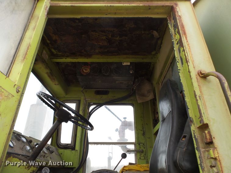 image for item DH7826 Euclid 207FD water wagon