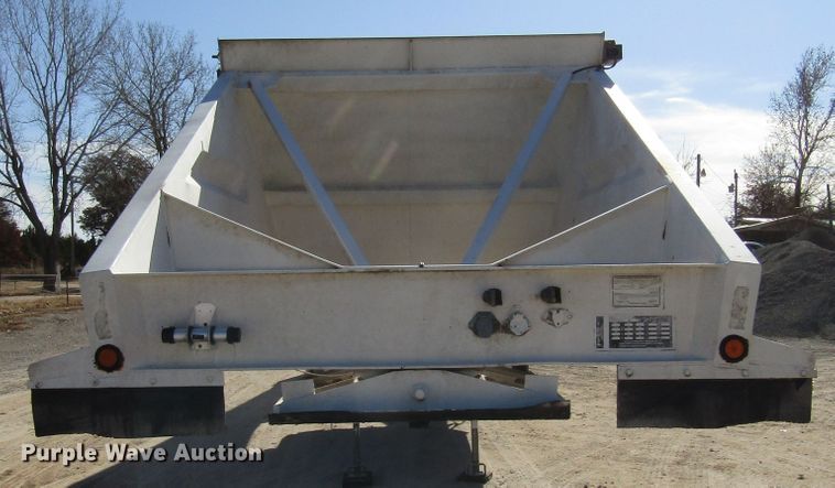 image for item DH8249 2005 Trail Blazer S4202 bottom dump trailer