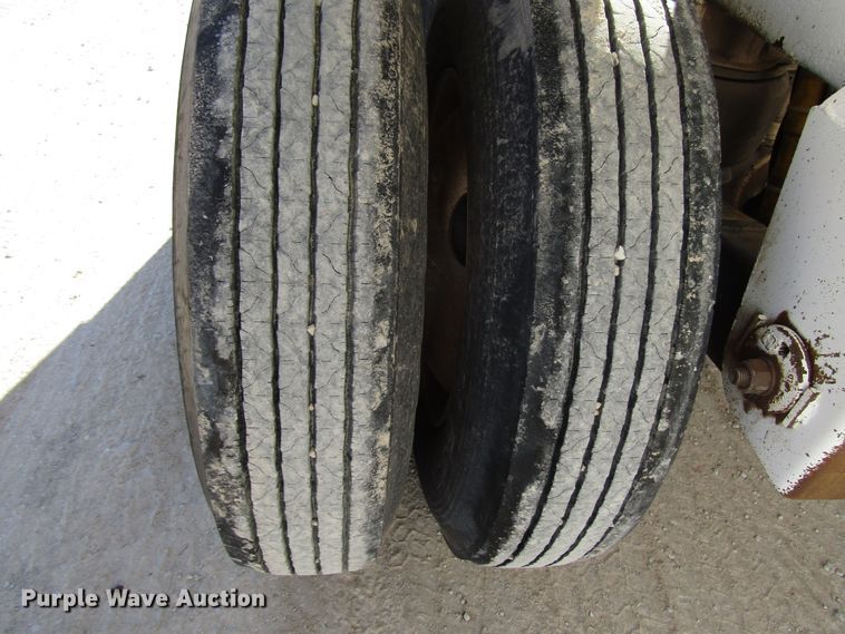 image for item DH8249 2005 Trail Blazer S4202 bottom dump trailer