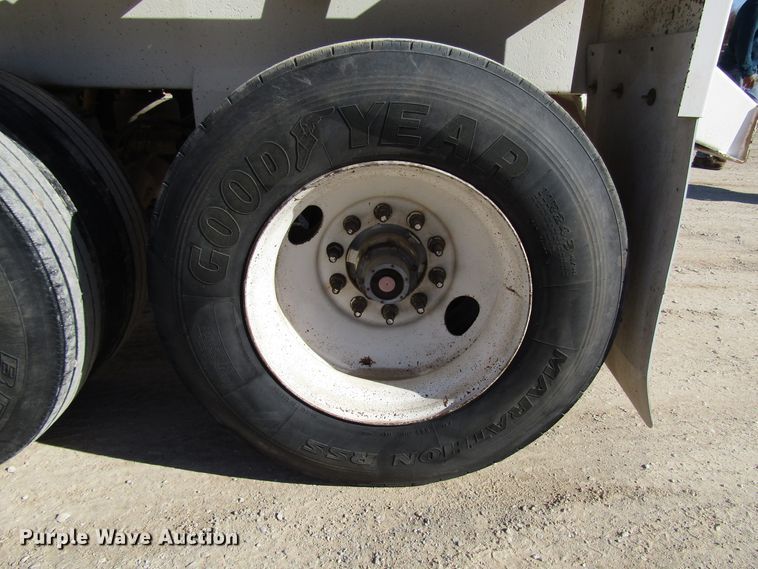 image for item DH8249 2005 Trail Blazer S4202 bottom dump trailer