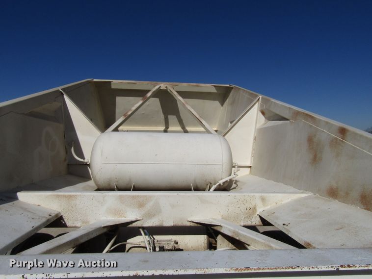 image for item DH8250 2006 Trail Blazer S4202 bottom dump trailer