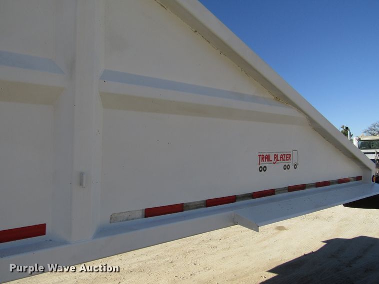 image for item DH8250 2006 Trail Blazer S4202 bottom dump trailer