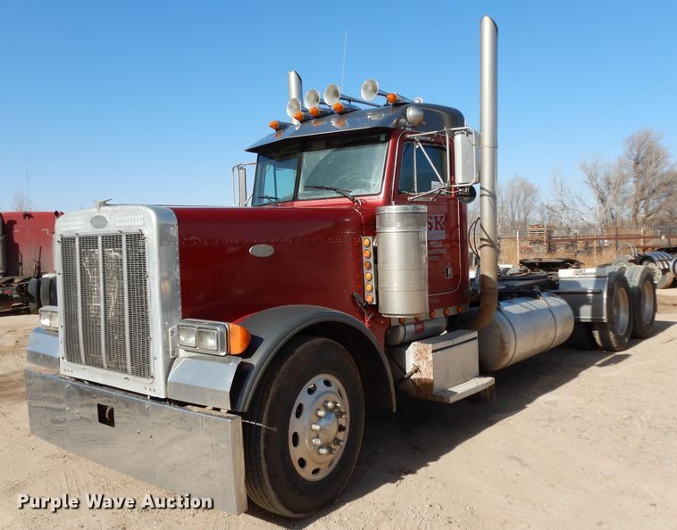 image for item DH8255 1999 Peterbilt 379 semi truck