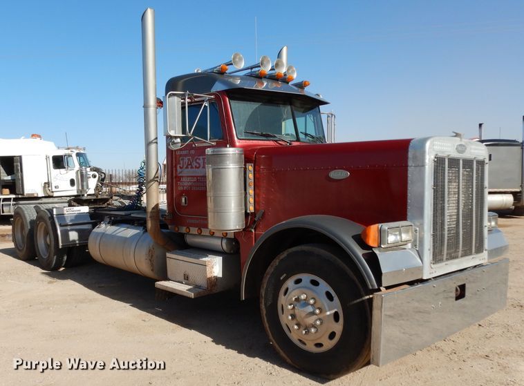 image for item DH8255 1999 Peterbilt 379 semi truck