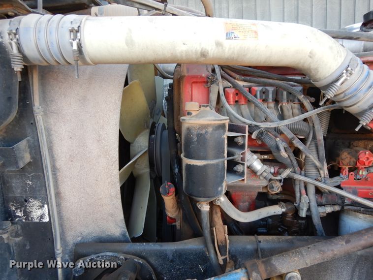 image for item DH8255 1999 Peterbilt 379 semi truck