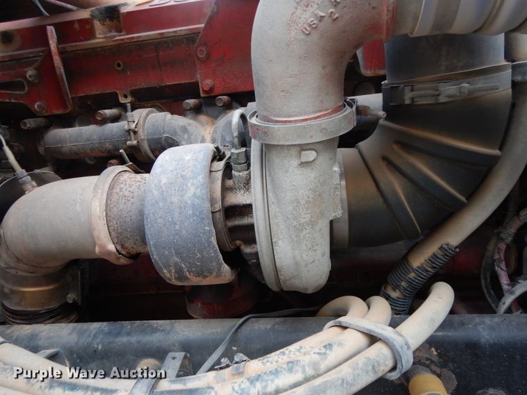 image for item DH8255 1999 Peterbilt 379 semi truck