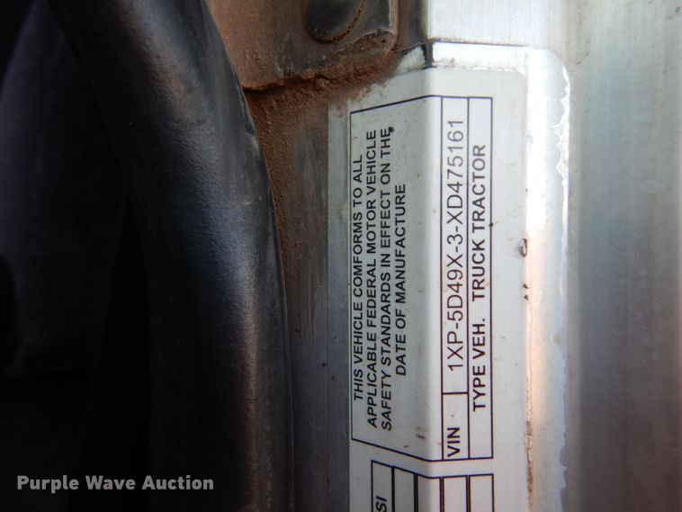 image for item DH8255 1999 Peterbilt 379 semi truck