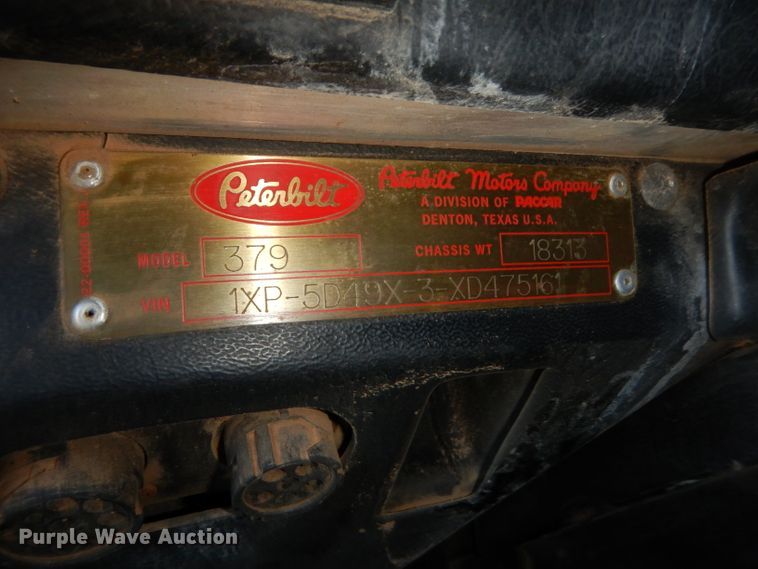 image for item DH8255 1999 Peterbilt 379 semi truck